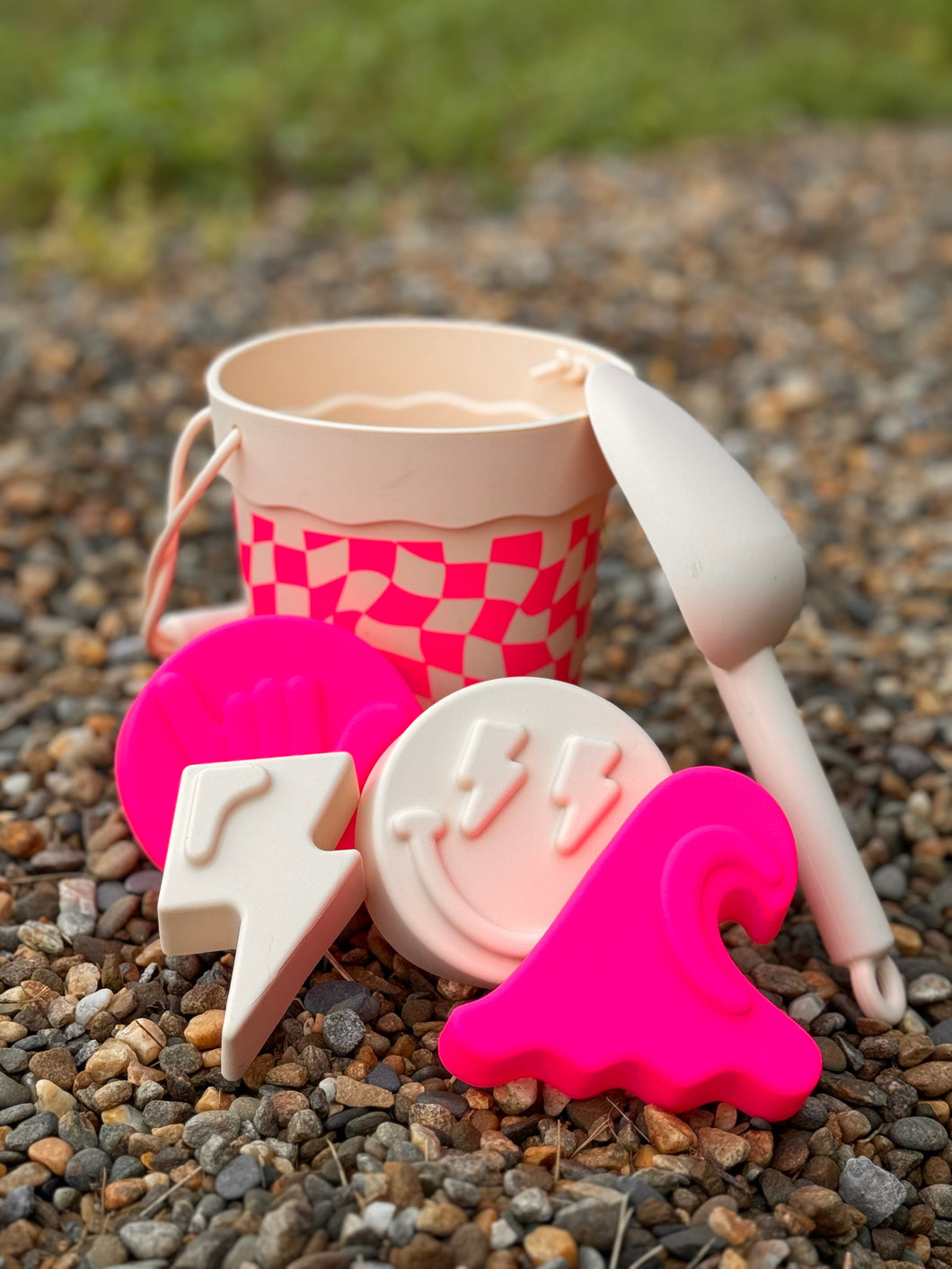 Rad Beach Toys - Hot Pink