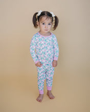 Load image into Gallery viewer, Bamboo Two Piece Set | Shamrock &amp; Bows