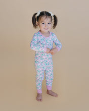 Load image into Gallery viewer, Bamboo Two Piece Set | Shamrock &amp; Bows