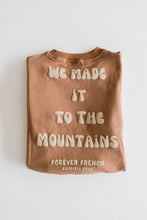 Load image into Gallery viewer, Children&#39;s Sweatshirt | Made It to The Mountains