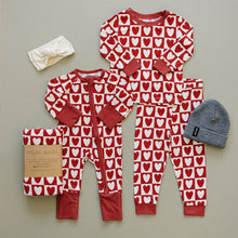 Load image into Gallery viewer, Checkered Hearts Ribbed Bamboo Cozy Set