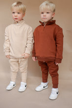 Load image into Gallery viewer, Cascade Quarter Zip Sweatshirt | Kids | Mushroom