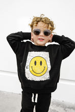 Load image into Gallery viewer, Smiley Elevated Crewneck - Black