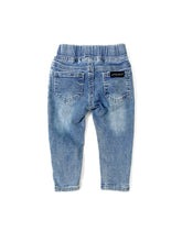 Load image into Gallery viewer, Light Wash Distressed Denim