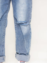 Load image into Gallery viewer, Relaxed Fit Distressed Denim