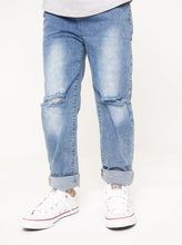 Load image into Gallery viewer, Relaxed Fit Distressed Denim