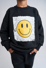 Load image into Gallery viewer, Smiley Elevated Crewneck - Black