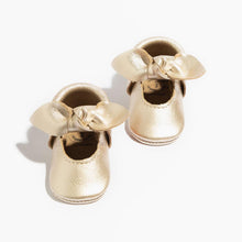 Load image into Gallery viewer, Platinum Knotted Bow Baby Shoe