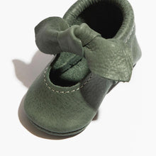 Load image into Gallery viewer, Uinta Knotted Bow Baby Shoe