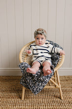 Load image into Gallery viewer, Navy Stripe Knit Shorts