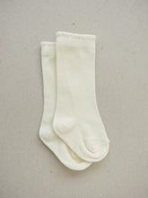 Load image into Gallery viewer, Mebie High Rise Socks