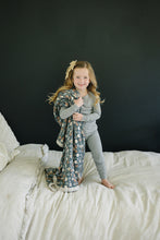 Load image into Gallery viewer, Heather Grey Ribbed Bamboo Cozy Set